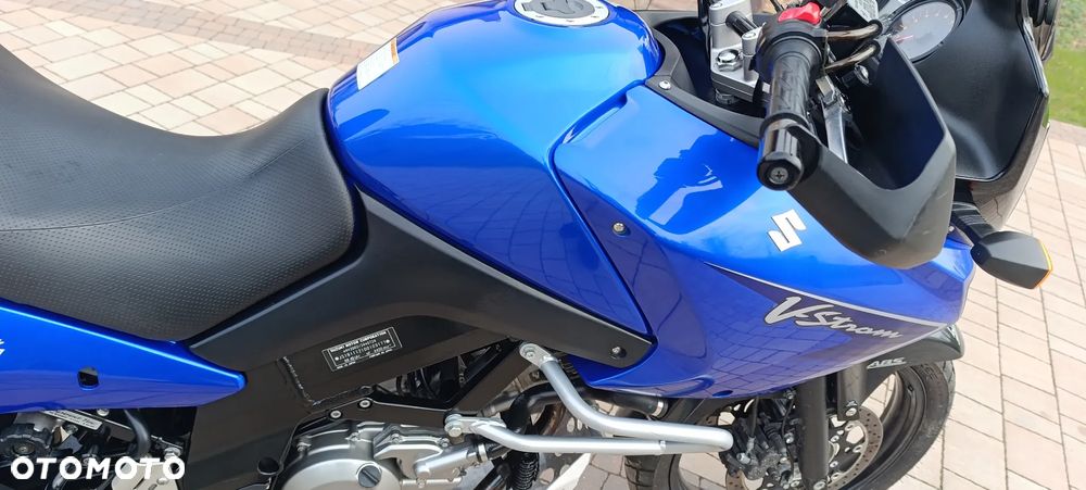 Suzuki V-STROM - 22