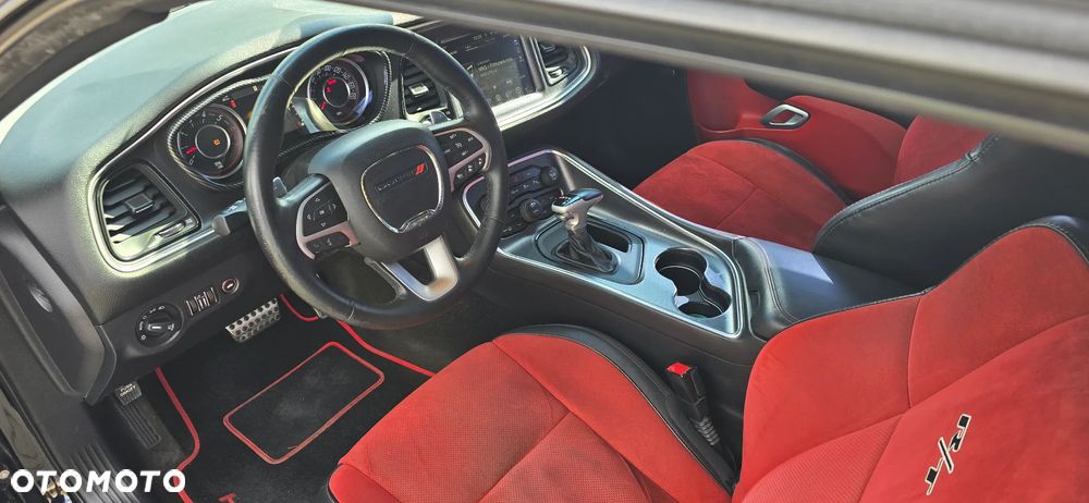 Dodge Challenger - 20