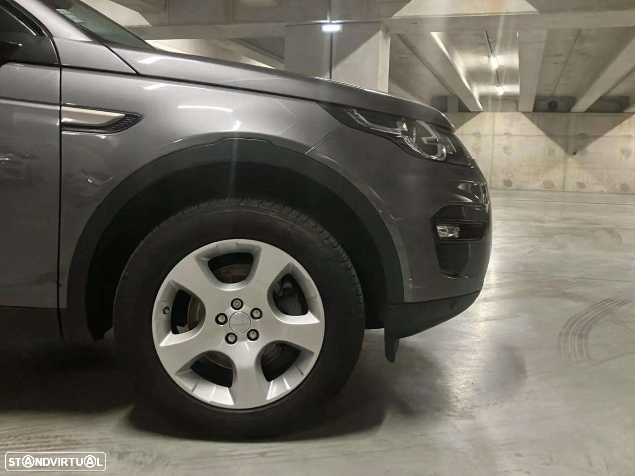 Land Rover Discovery Sport 2.0 TD4 SE - 14