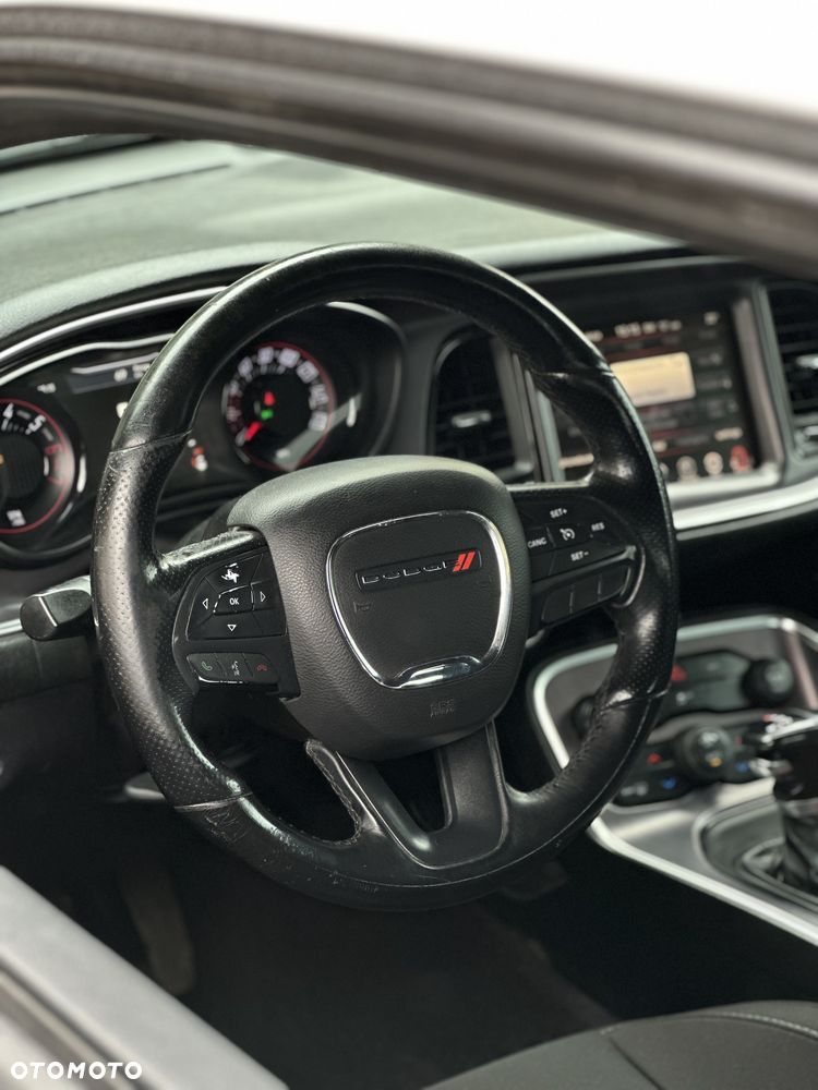 Dodge Challenger 5.7 R/T - 9