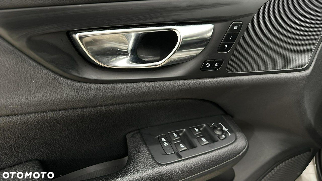 Volvo V60 B5 B AWD Inscription - 13