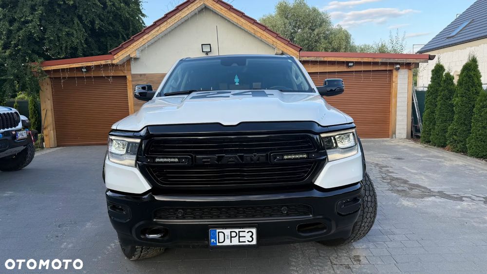 RAM 1500 Crew Cab Longbed Laramie - 11