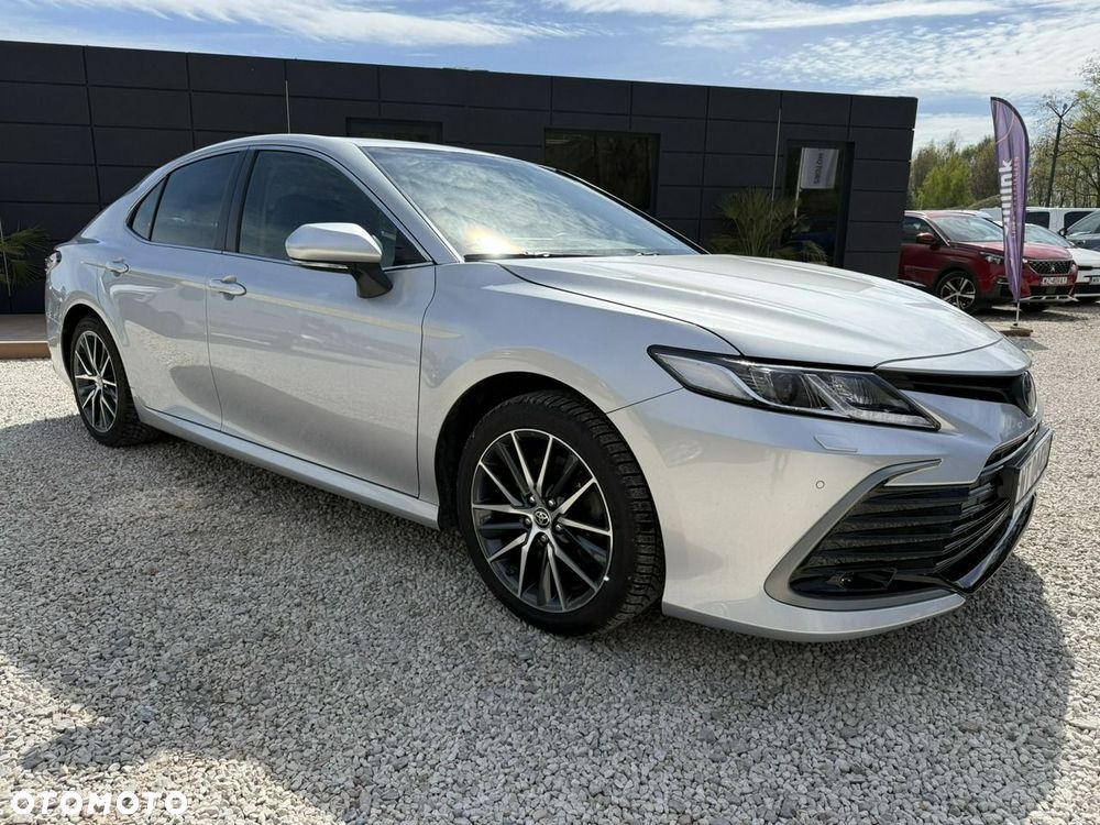 Toyota Camry - 8