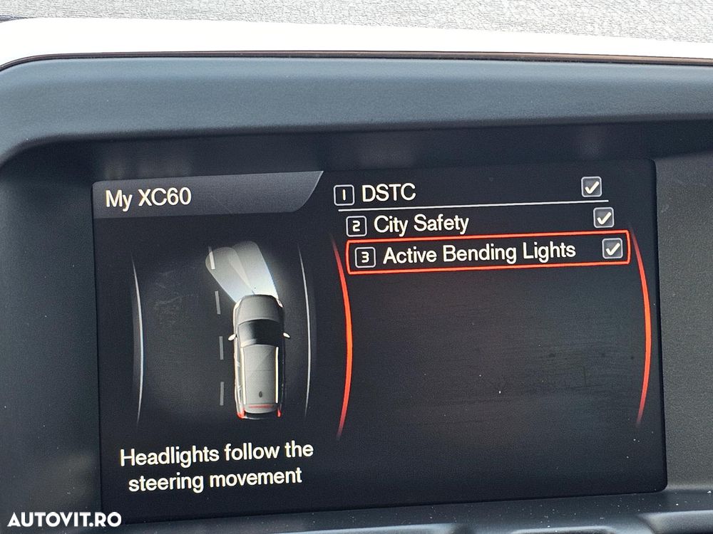 Volvo XC 60 D5 AWD Aut. Summum - 22