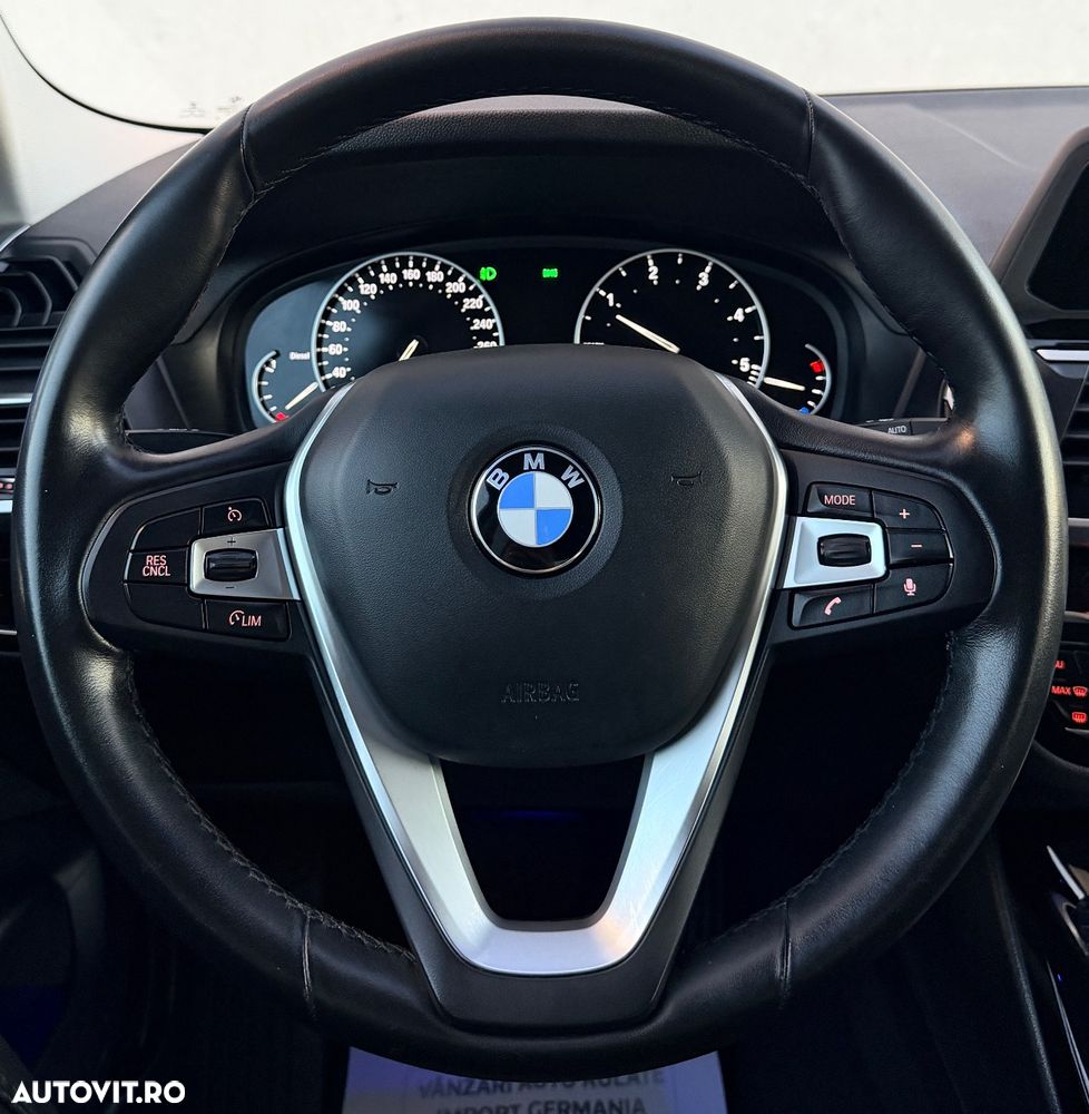 BMW X3 xDrive20d AT xLine - 37