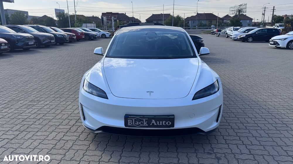 Tesla Model 3 Performance - 3