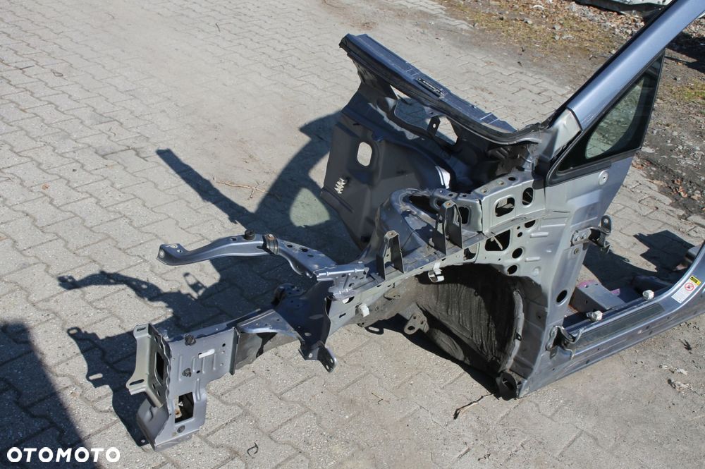 ćwiartka lewy przód słupek próg toyota verso 09-18 - 4