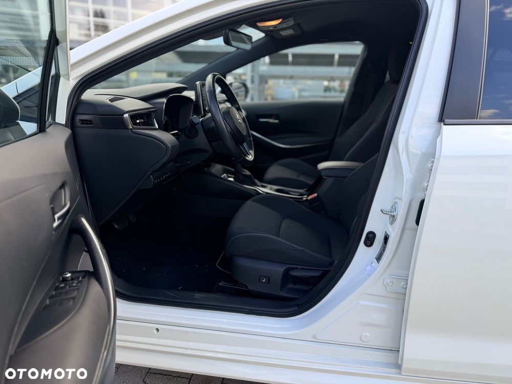 Toyota Corolla 1.8 Hybrid Comfort - 25