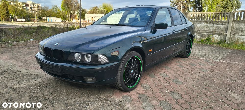 BMW Seria 5 528i - 1