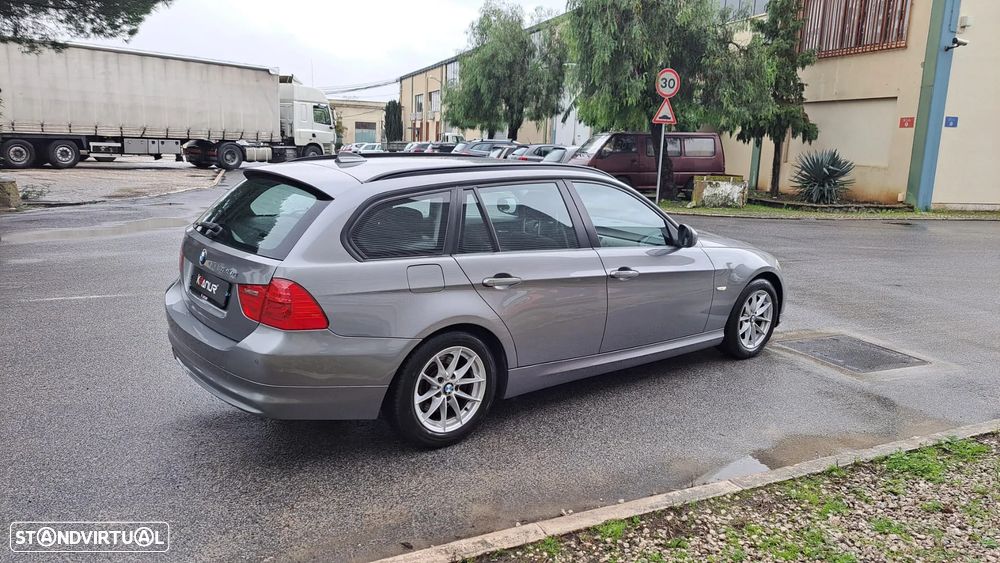 BMW 320 d Touring LifeStyle Auto - 18