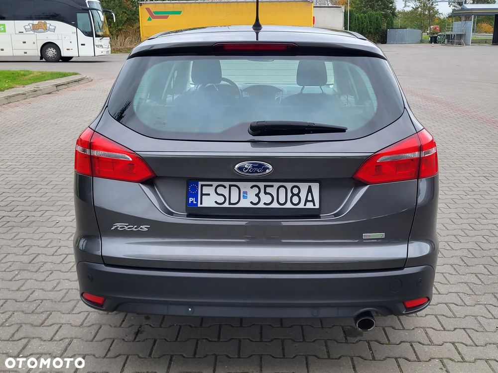 Ford Focus Turnier 1.5 EcoBoost Start-Stopp-System Titanium - 9