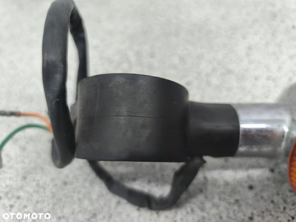 Kierunkowskaz prawy przód Honda VT700 VT 700 VT 1100 VT1100 Shadow 700 1100 - 5