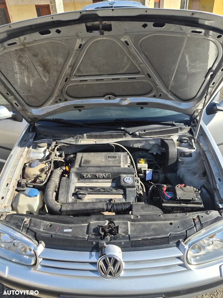 Volkswagen Golf 1.4 - 7