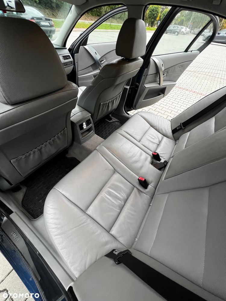 BMW Seria 5 - 12