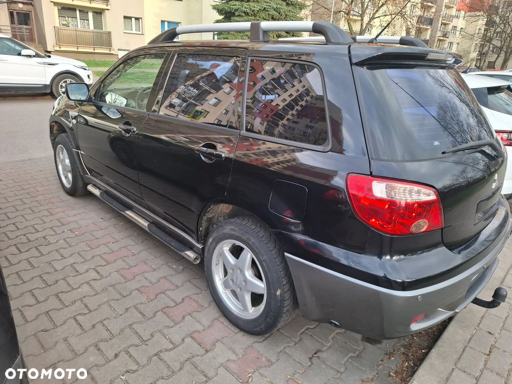 Mitsubishi Outlander 2.0 Comfort 4WD - 11