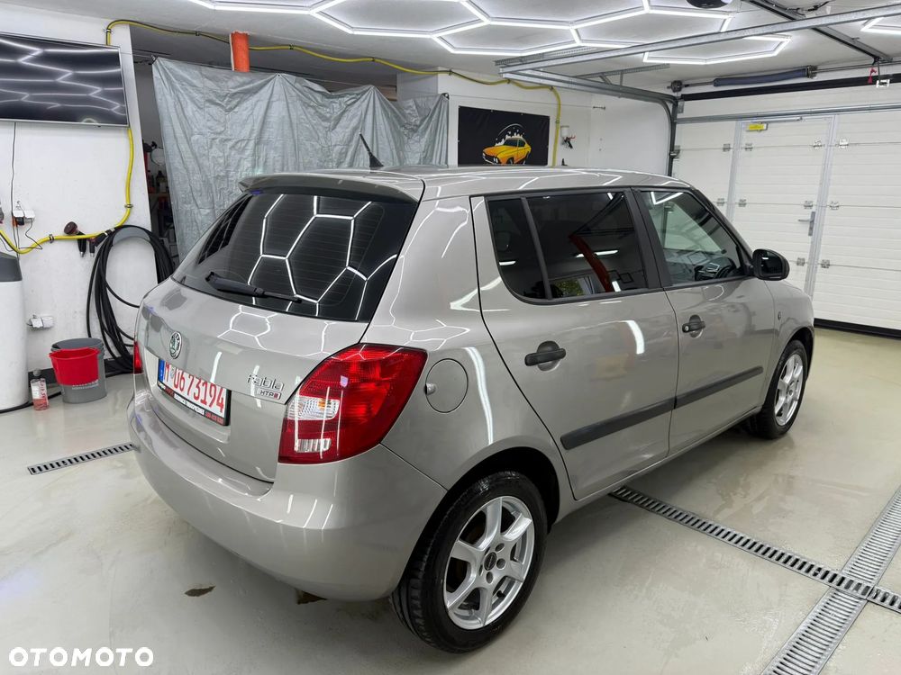Skoda Fabia - 4