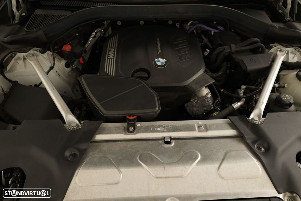 BMW X4 20 d xDrive Pack M 50 anos Auto - 25