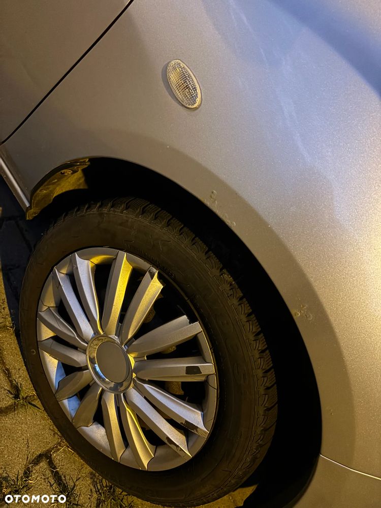 Mazda 2 - 11