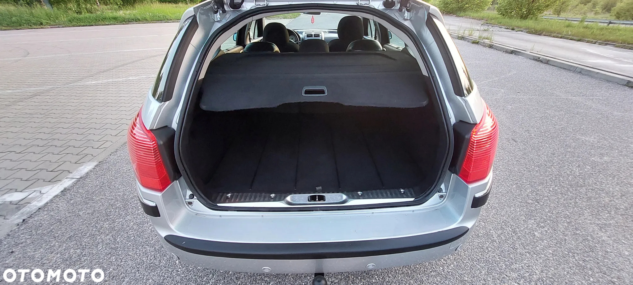 Peugeot 407 SW HDi 135 Platinum - 28