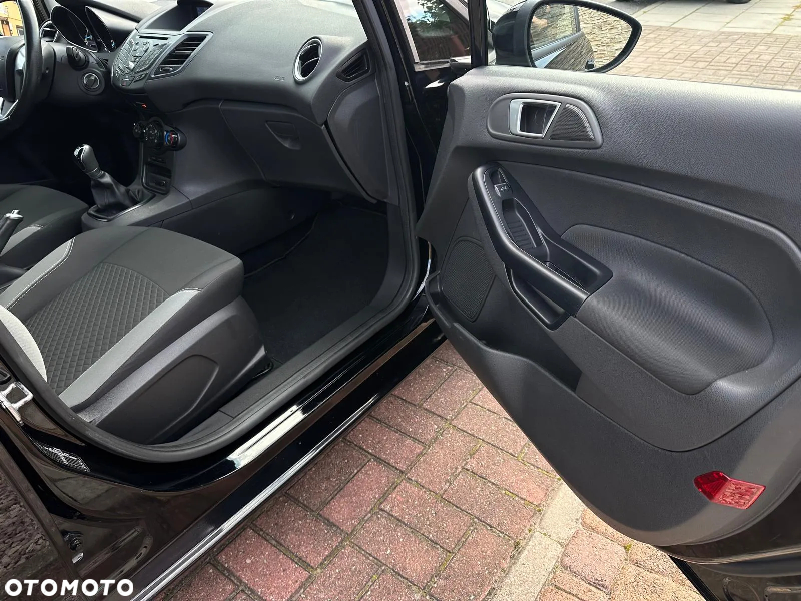 Ford Fiesta - 18