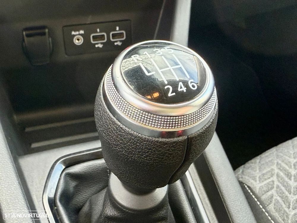 Renault Clio 1.0 TCe Evolution Bi-Fuel - 23