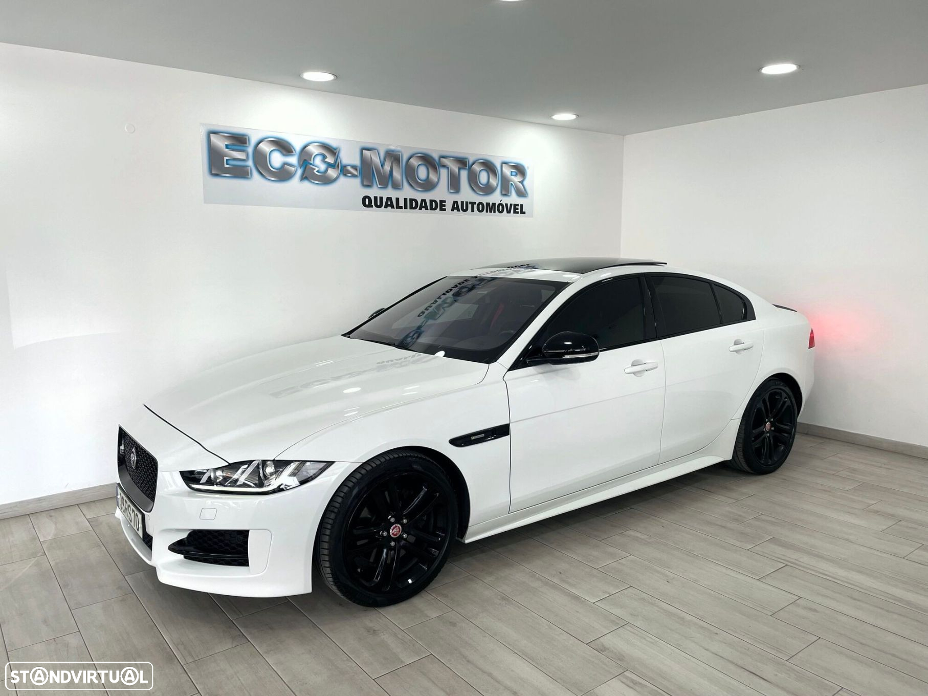Jaguar XE 2.0 D R-Sport Aut. - 8
