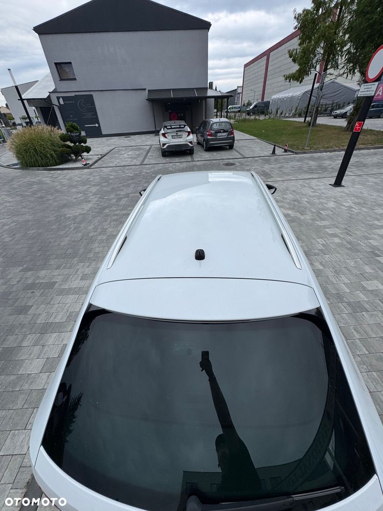 Skoda Superb 2.0 TDI L&K DSG - 8