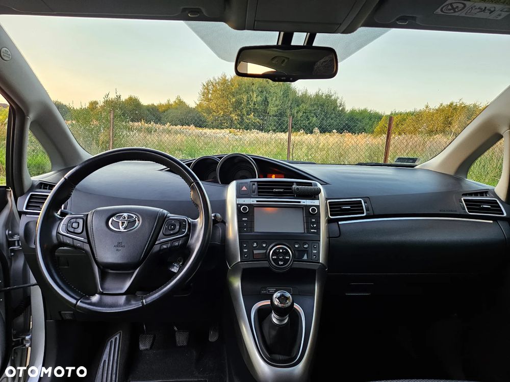 Toyota Verso 2.0 D-4D Premium 7os - 10
