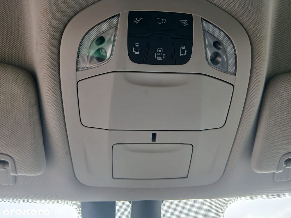 Chrysler Pacifica - 15