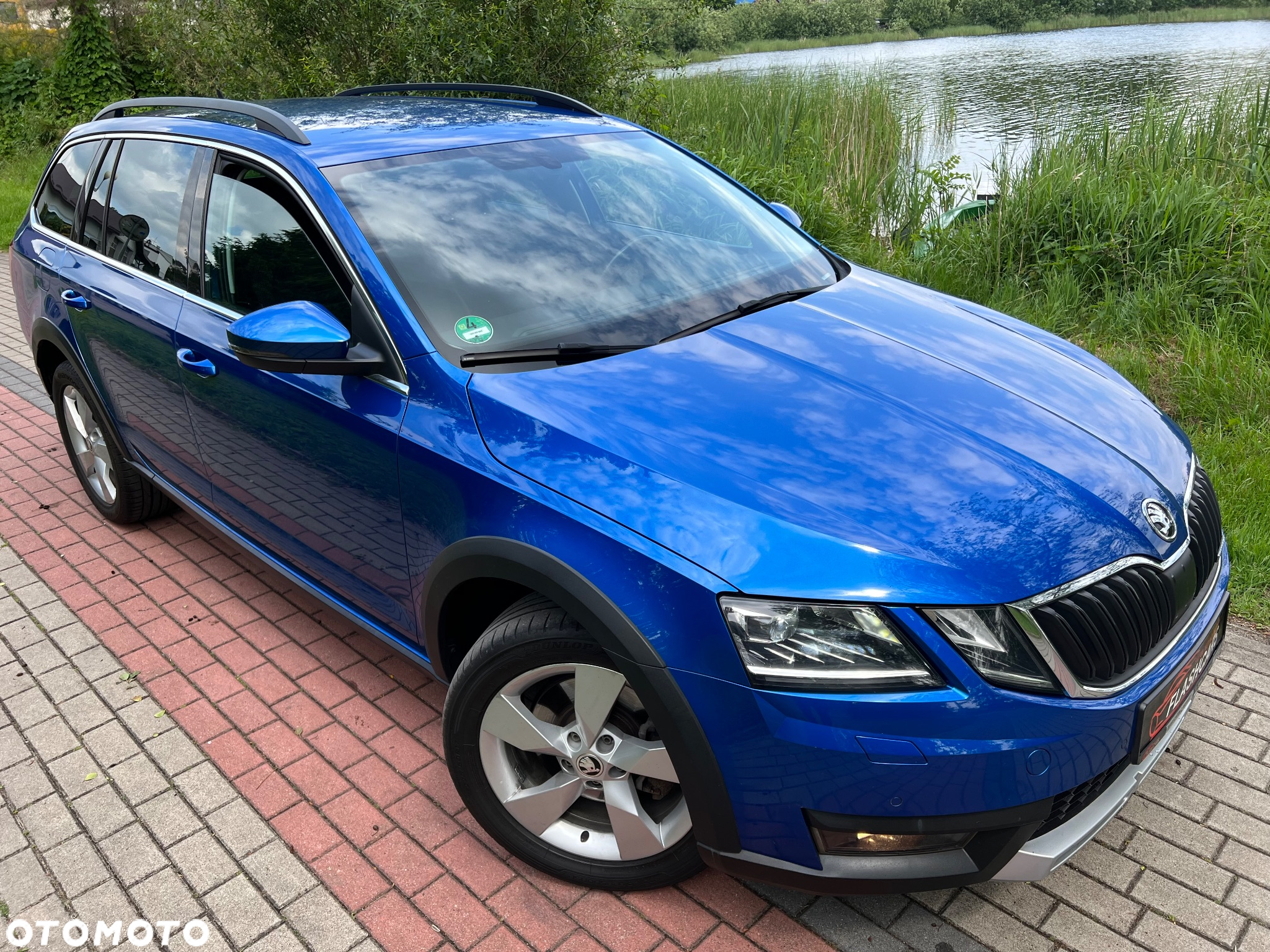 Skoda Octavia Scout 2.0 TDI 4x4 DSG - 22