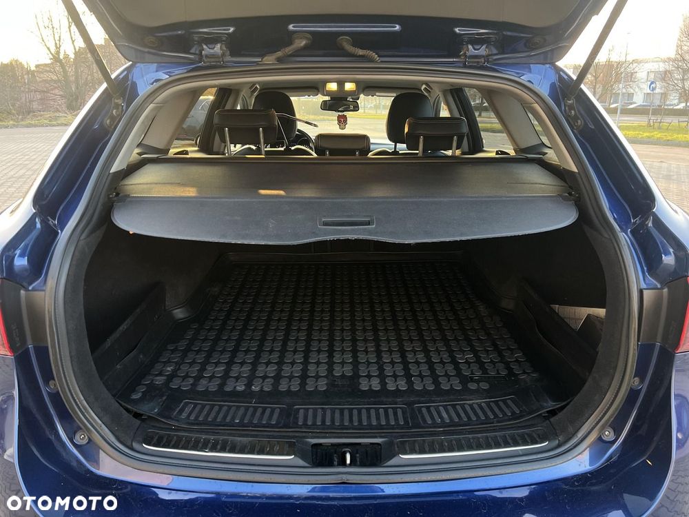 Toyota Avensis 2.0 D-4D Premium - 16