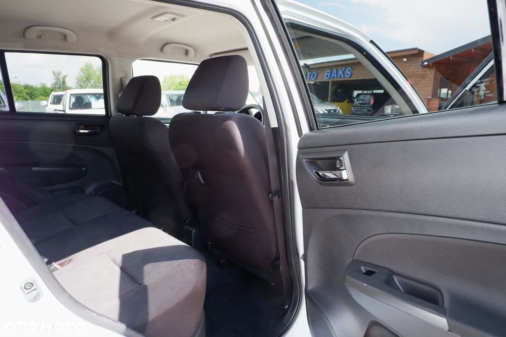Suzuki Swift 1.2 4x4 Club - 11