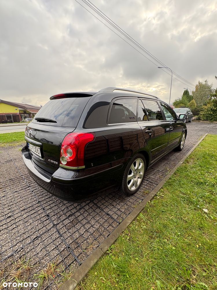 Toyota Avensis 2.0 VVT-i Sol - 11