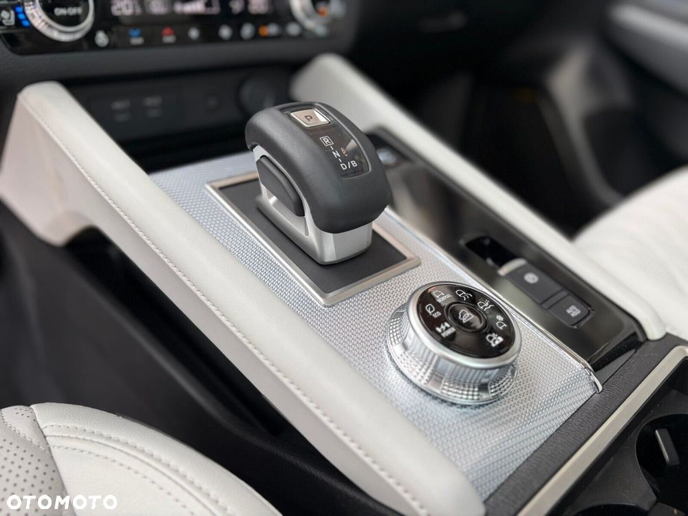 Mitsubishi Outlander - 21