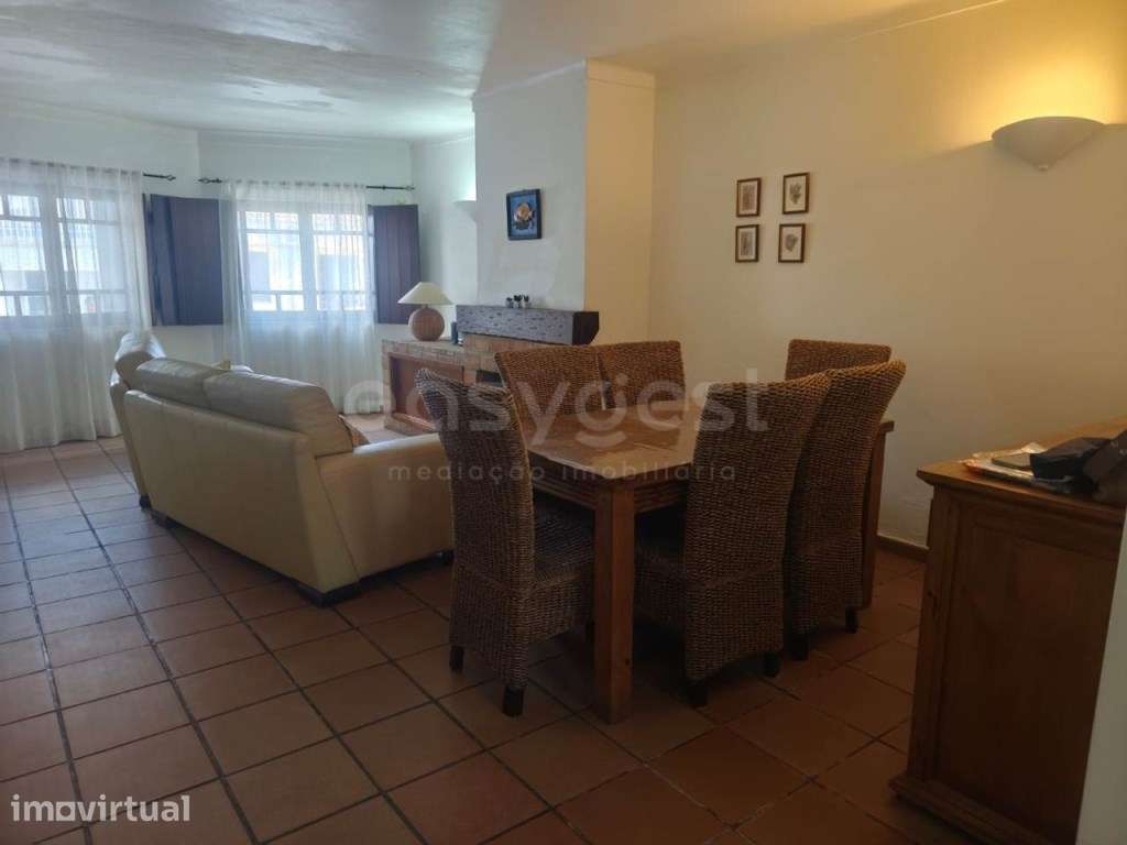 Moradia T3 localizada na vila de Aljustrel, em ótimo estado de cons... - Grande imagem: 2/24