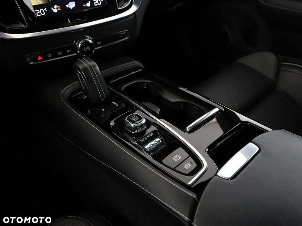 Volvo S60 T8 AWD Plug-In Hybrid Polestar Engineered - 31