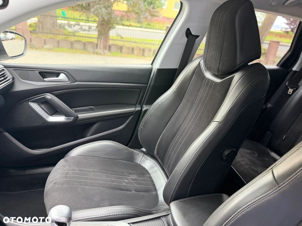 Peugeot 308 2.0 Blue HDi Allure S&S - 24
