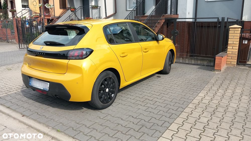 Peugeot 208 - 4