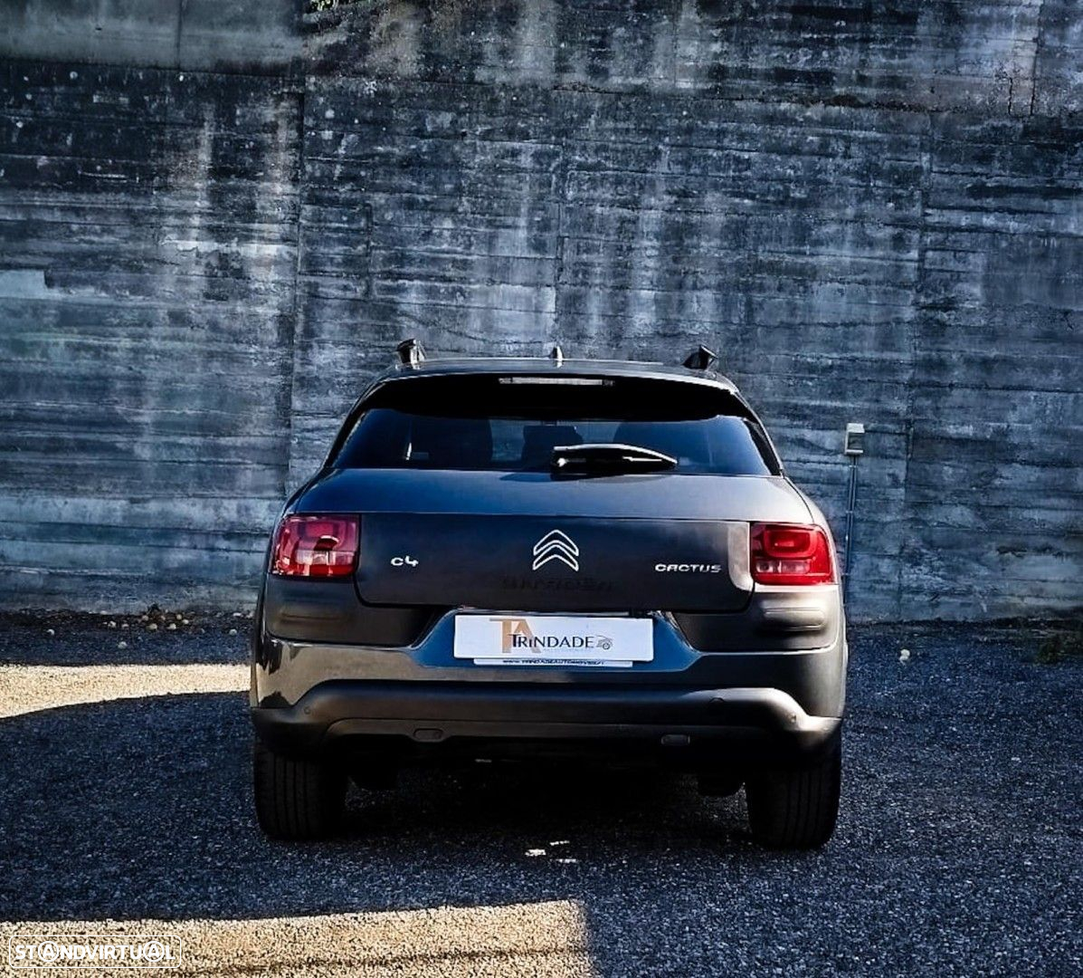 Citroën C4 Cactus 1.2 PureTech Shine EAT6 - 8