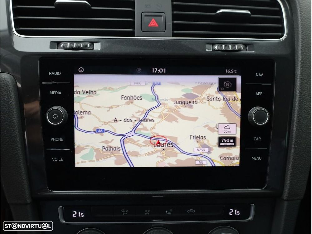 VW Golf 1.0 TSI R-Line DSG - 23