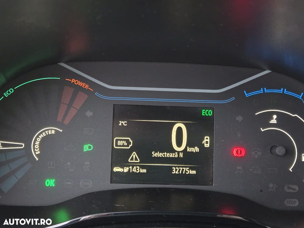 Dacia Spring Essential - 9