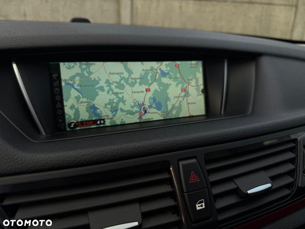 BMW X1 xDrive18d Sport Line - 7