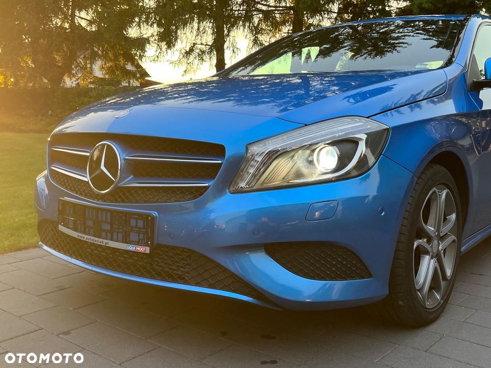 Mercedes-Benz Klasa A 180 7G-DCT AMG Line - 13