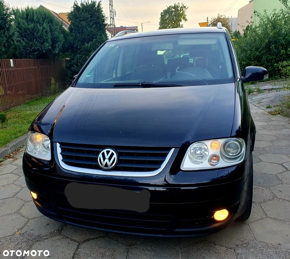 Volkswagen Touran 2.0 TDI DPF Highline - 1