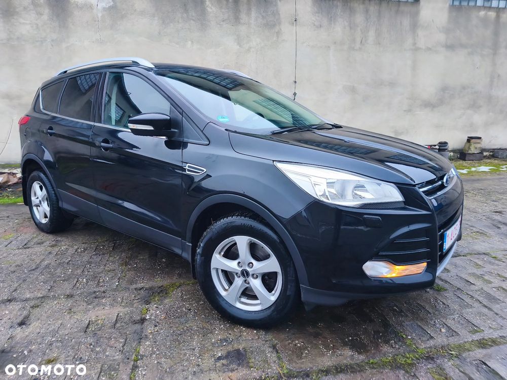 Ford Kuga 2.0 TDCi 2x4 Titanium - 10