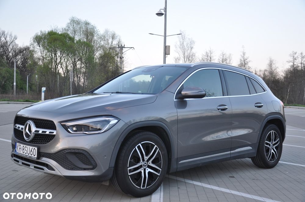 Mercedes-Benz GLA 200 Business Edition - 4