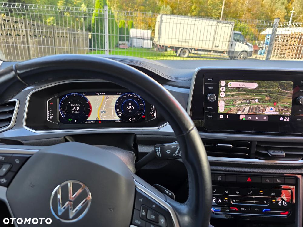 Volkswagen T-Roc - 8