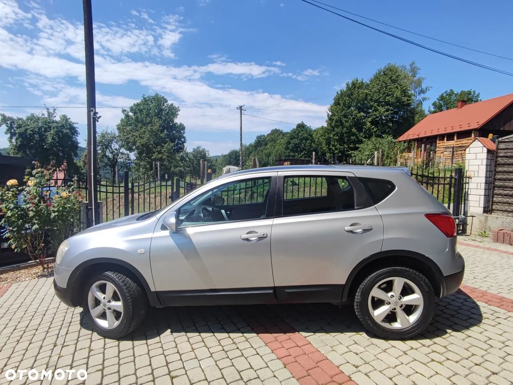 Nissan Qashqai - 1