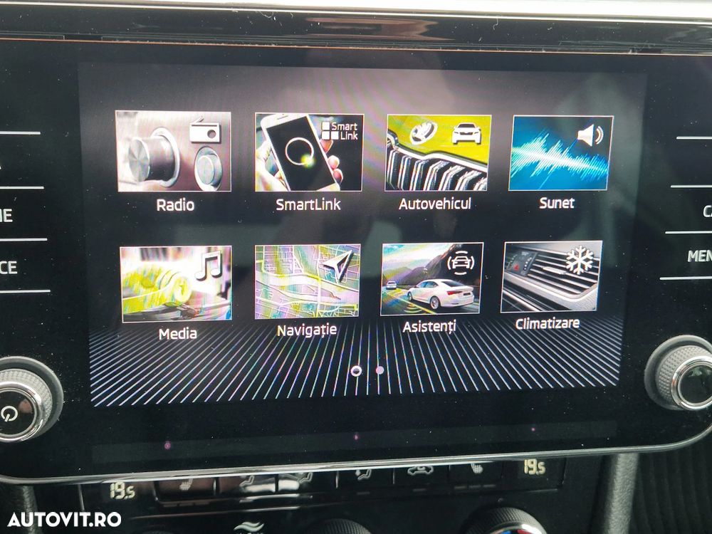 Skoda Superb 2.0 TDI DSG Ambition - 19