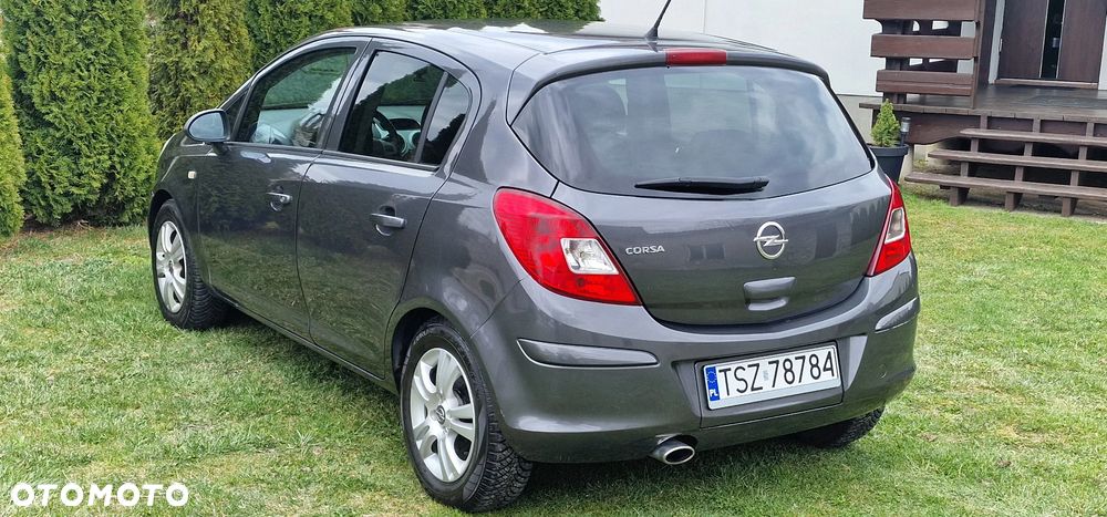 Opel Corsa 1.4 16V Satellite - 9